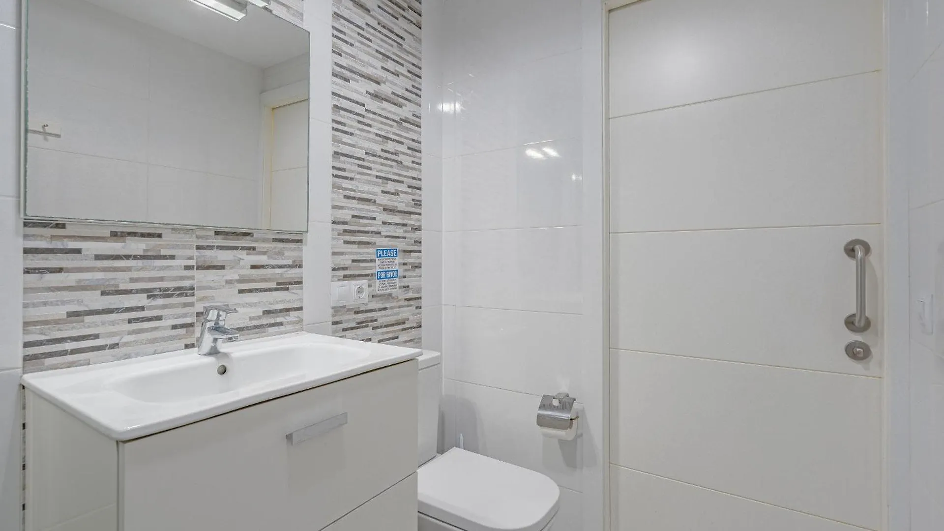 Un Dormitorio En Playa De Las Americas Costa Adeje  Apartment Costa Adeje (Tenerife)