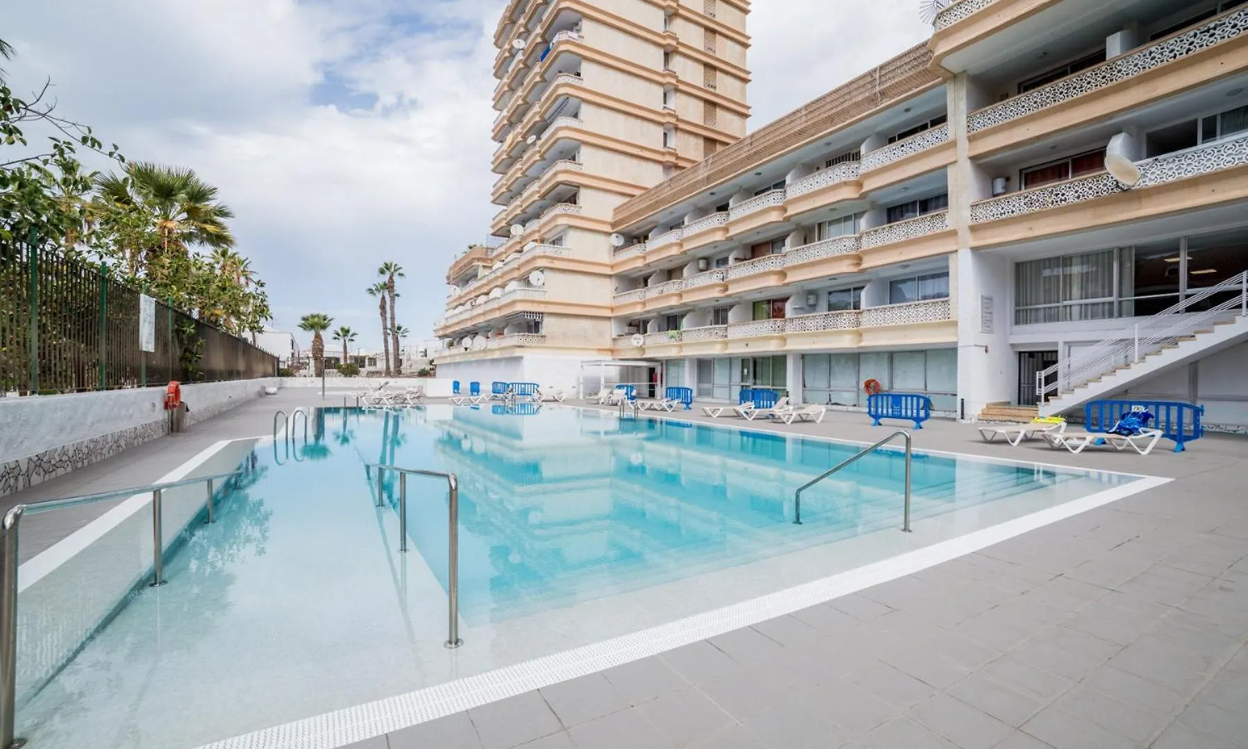 Un Dormitorio En Playa De Las Americas Costa Adeje  Spain