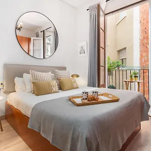  Apartment Fridays Flats Whisper-quiet Near Sagrada's Heart Spain